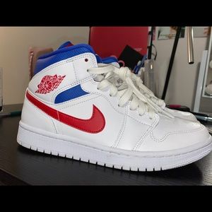 Jordan 1 Mid
